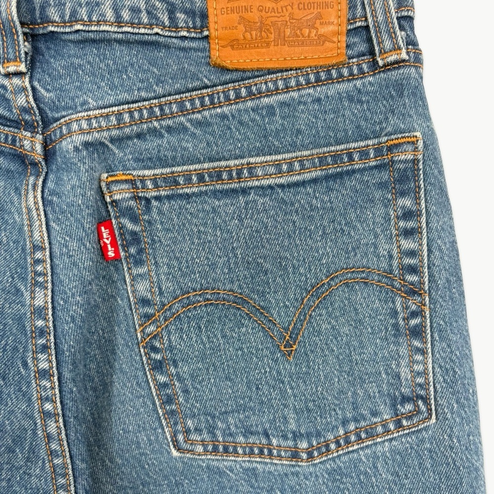 Levi’s Premium Wedgie Straight Ankle Jeans Size 26x26 Medium Wash High Rise - Picture 8 of 12